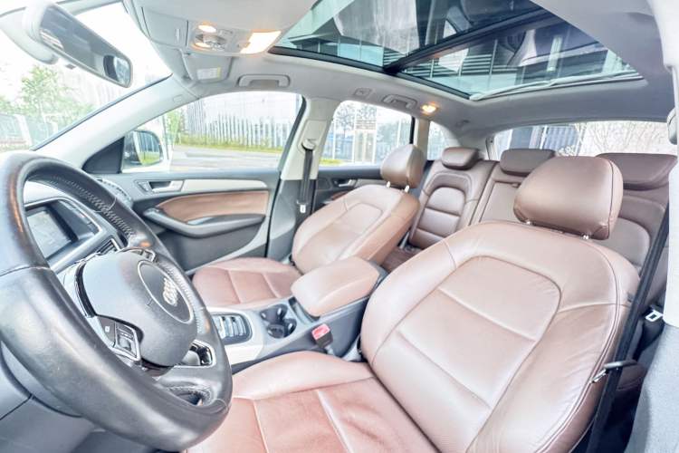 Used Audi Q5 2015 40 TFSI Trendy Edition Interior 4