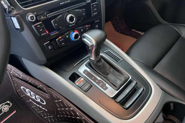Used Audi Q5 2015 40 TFSI Trendy Edition Interior 5