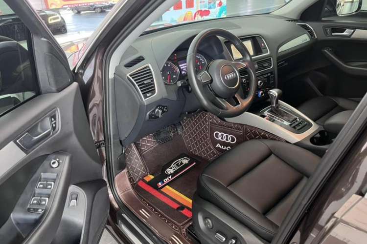 Used Audi Q5 2015 40 TFSI Trendy Edition Interior 7