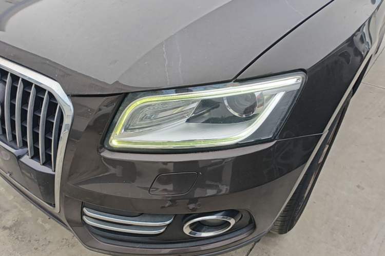 Used Audi Q5 2015 40 TFSI Comfort Model Left Front Headlight