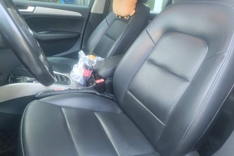 Used Audi Q5 2015 40 TFSI Trendy Edition Left Front Seat