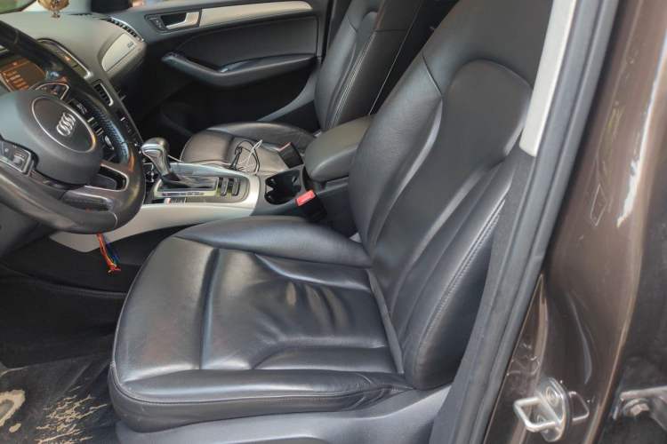 Used Audi Q5 2015 40 TFSI Technology Edition Left Front Seat