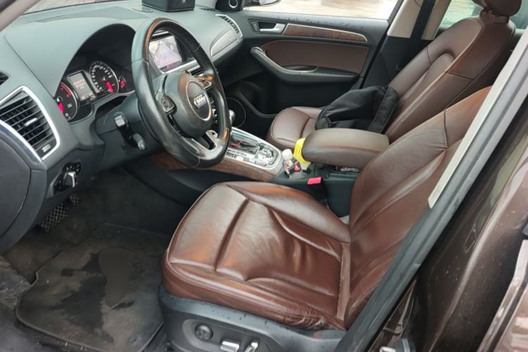 Used Audi Q5 2015 40 TFSI Comfort Model Left Front Seat