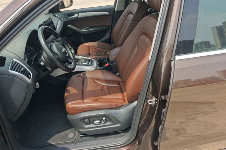 Used Audi Q5 2015 40 TFSI Technology Edition Left Front Seat