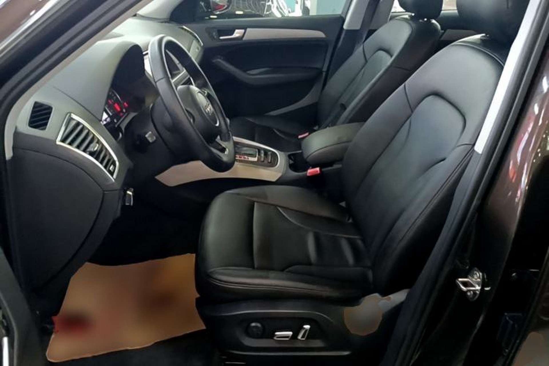 Used Audi Q5 2015 40 TFSI Trendy Edition Left Front Seat