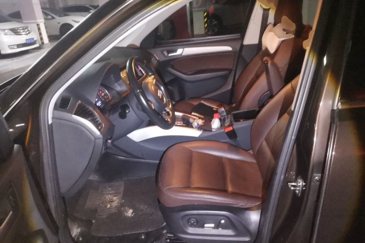 Used Audi Q5 2015 40 TFSI Trendy Edition Left Front Seat