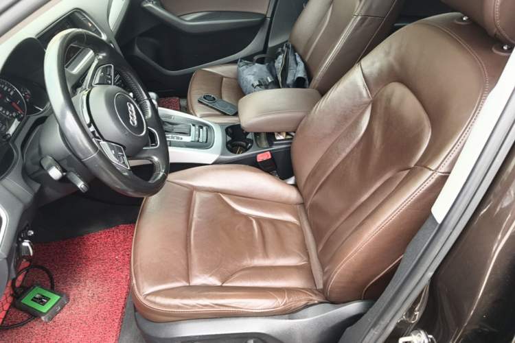 Used Audi Q5 2015 40 TFSI Technology Edition Left Front Seat