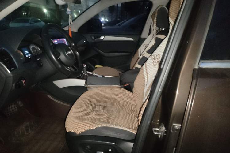 Used Audi Q5 2015 40 TFSI Trendy Edition Left Front Seat