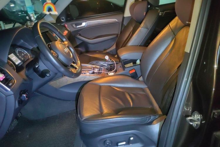 Used Audi Q5 2015 40 TFSI Comfort Model Left Front Seat