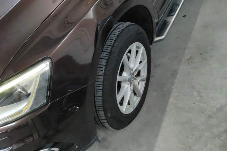 Used Audi Q5 2015 40 TFSI Trendy Edition Left Front Wheel Hub