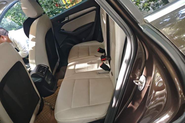 Used Audi Q5 2015 40 TFSI Trendy Edition Left Rear Seat