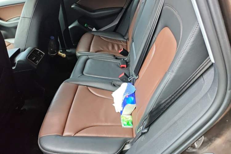 Used Audi Q5 2015 40 TFSI Technology Edition Left Rear Seat