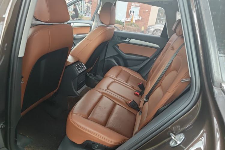Used Audi Q5 2015 40 TFSI Trendy Edition Left Rear Seat