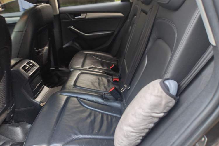 Used Audi Q5 2015 40 TFSI Technology Edition Left Rear Seat
