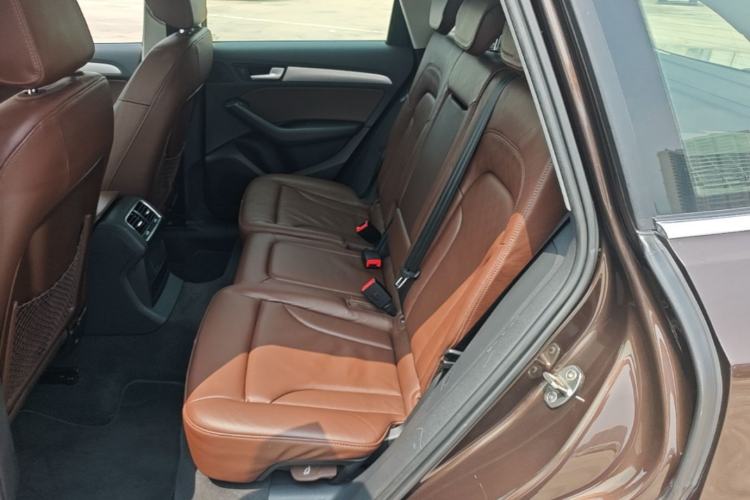 Used Audi Q5 2015 40 TFSI Technology Edition Left Rear Seat