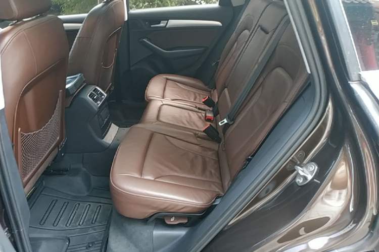 Used Audi Q5 2015 40 TFSI Technology Edition Left Rear Seat
