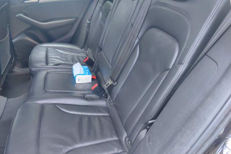 Used Audi Q5 2015 40 TFSI Technology Edition Left Rear Seat