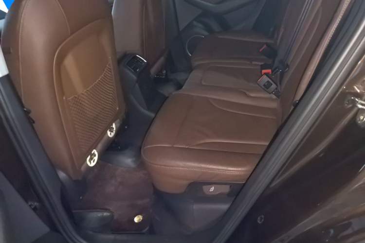 Used Audi Q5 2015 40 TFSI Comfort Model Left Rear Seat