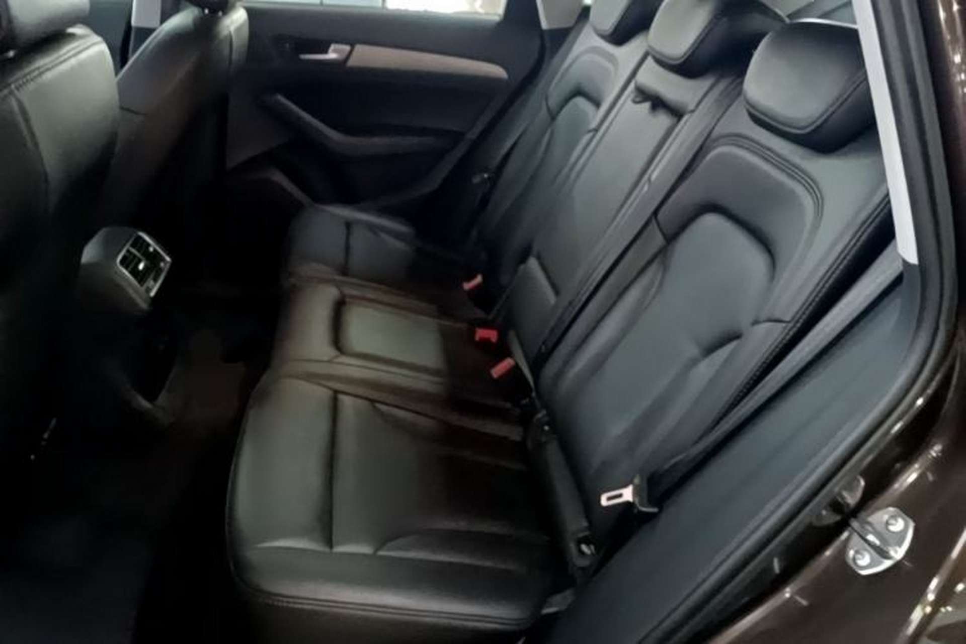 Used Audi Q5 2015 40 TFSI Trendy Edition Left Rear Seat