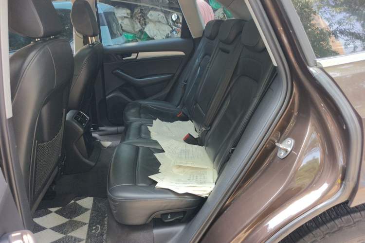 Used Audi Q5 2015 40 TFSI Technology Edition Left Rear Seat