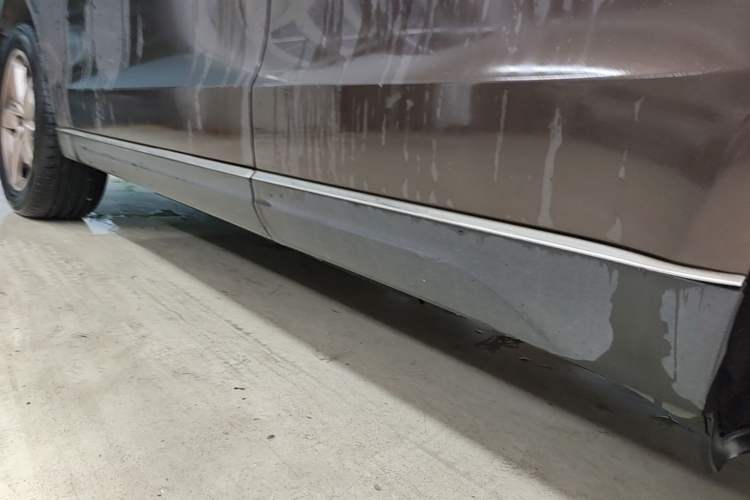 Used Audi Q5 2015 40 TFSI Comfort Model Left Side Sill