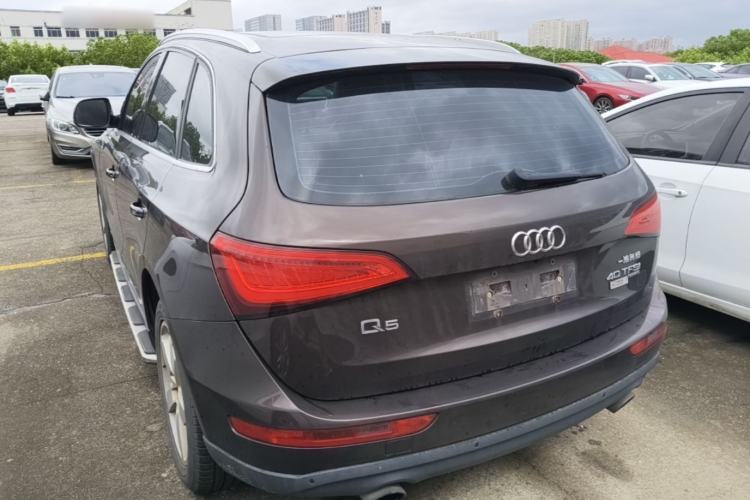 Used Audi Q5 2015 40 TFSI Technology Edition Rear Left 45 Deg