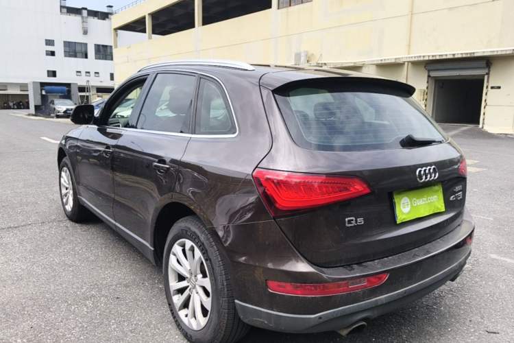 Used Audi Q5 2015 40 TFSI Technology Edition Rear Left 45 Deg