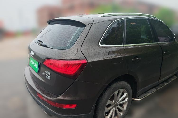 Used Audi Q5 2015 40 TFSI Technology Edition Rear Right 45 Deg