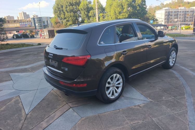 Used Audi Q5 2015 40 TFSI Technology Edition Rear Right 45 Deg