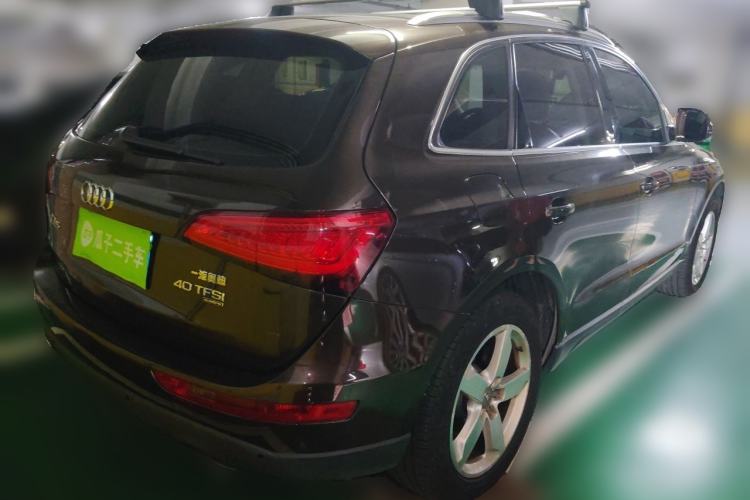 Used Audi Q5 2015 40 TFSI Comfort Model Rear Right 45 Deg