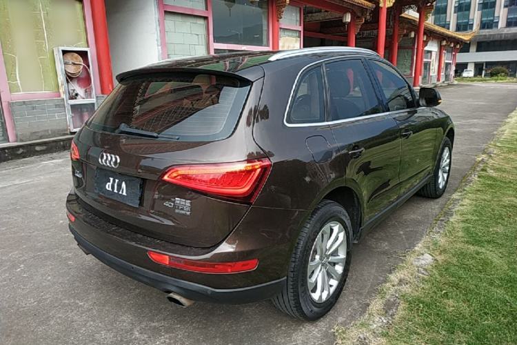Used Audi Q5 2015 40 TFSI Technology Edition Rear Right 45 Deg