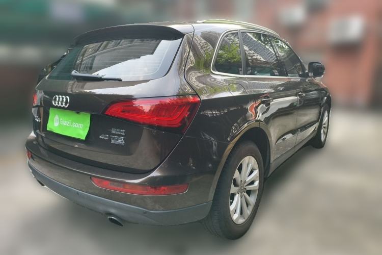 Used Audi Q5 2015 40 TFSI Technology Edition Rear Right 45 Deg