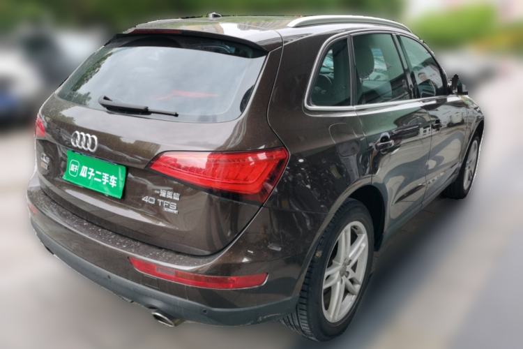 Used Audi Q5 2015 40 TFSI Comfort Model Rear Right 45 Deg