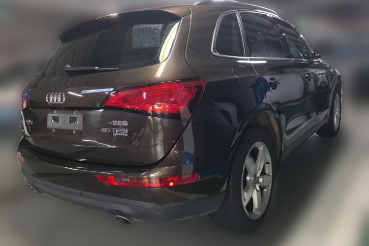 Used Audi Q5 2015 40 TFSI Comfort Model Rear Right 45 Deg