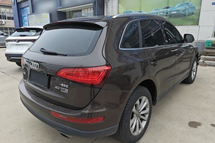 Used Audi Q5 2015 40 TFSI Technology Edition Rear Right 45 Deg