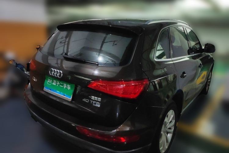 Used Audi Q5 2015 40 TFSI Technology Edition Rear Right 45 Deg
