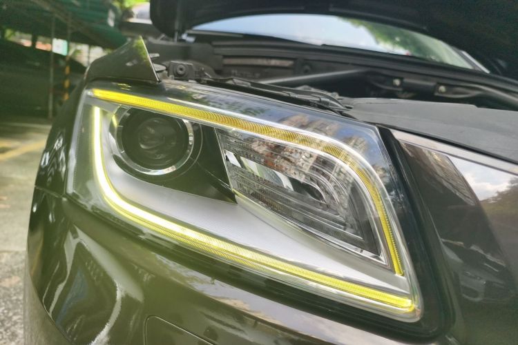 Used Audi Q5 2015 40 TFSI Technology Edition Right Front Headlight