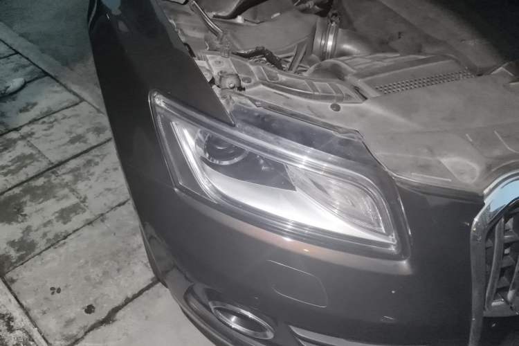 Used Audi Q5 2015 40 TFSI Technology Edition Right Front Headlight