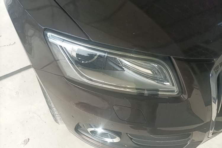 Used Audi Q5 2015 40 TFSI Comfort Model Right Front Headlight