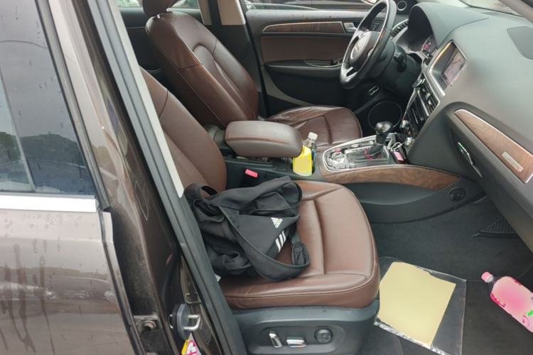 Used Audi Q5 2015 40 TFSI Comfort Model Right Front Seat
