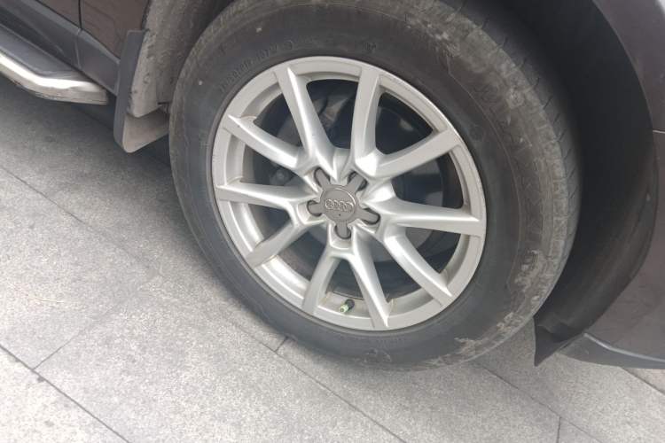 Used Audi Q5 2015 40 TFSI Trendy Edition Right Front Wheel Hub