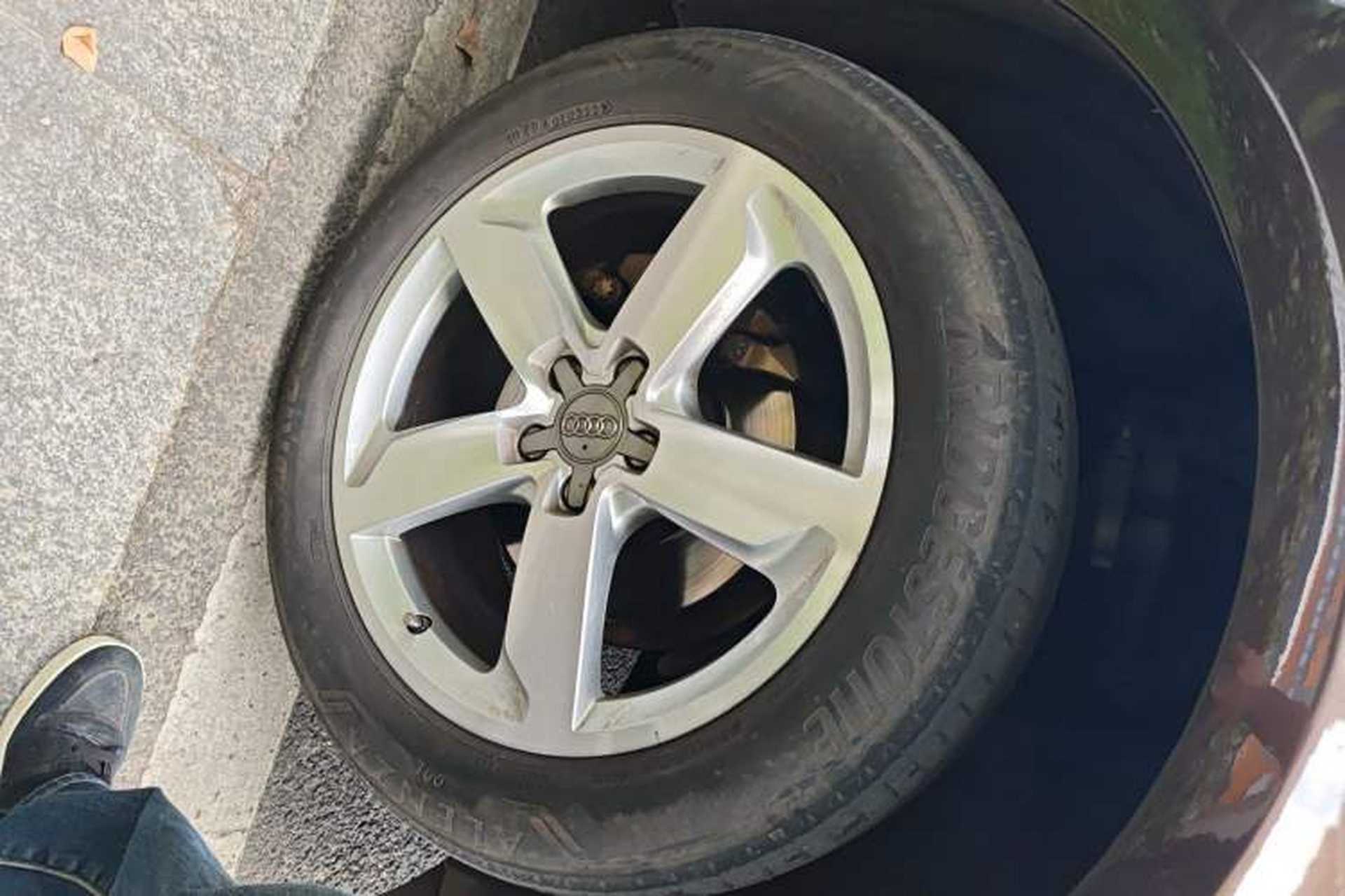 Used Audi Q5 2015 40 TFSI Comfort Model Right Front Wheel Hub