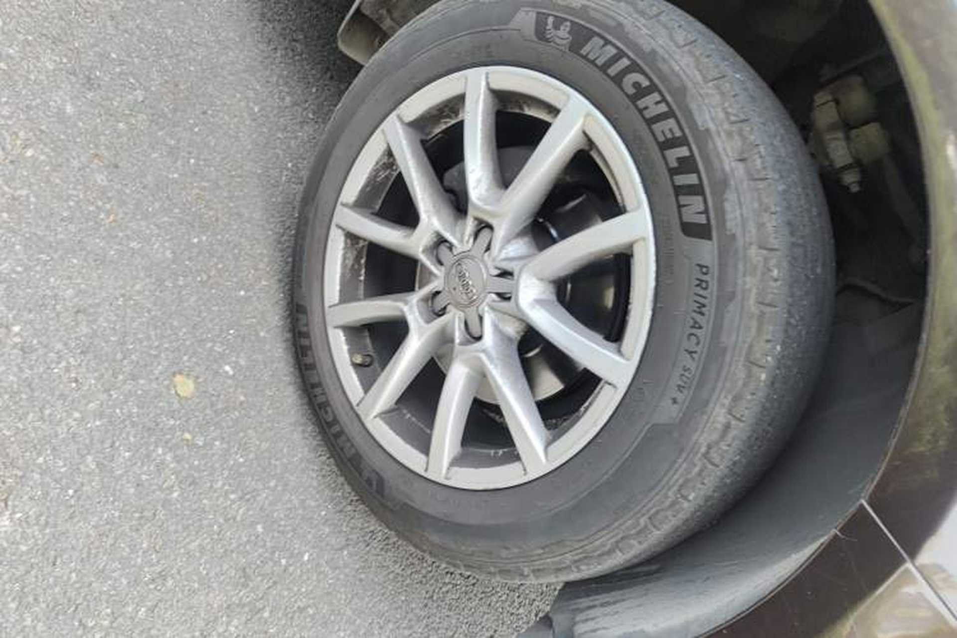 Used Audi Q5 2015 40 TFSI Trendy Edition Right Front Wheel Hub