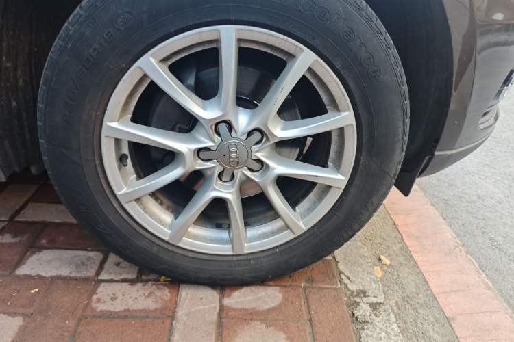 Used Audi Q5 2015 40 TFSI Trendy Edition Right Front Wheel Hub