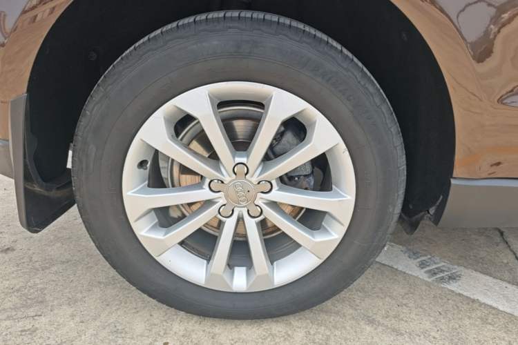 Used Audi Q5 2015 40 TFSI Technology Edition Right Rear Wheel Hub