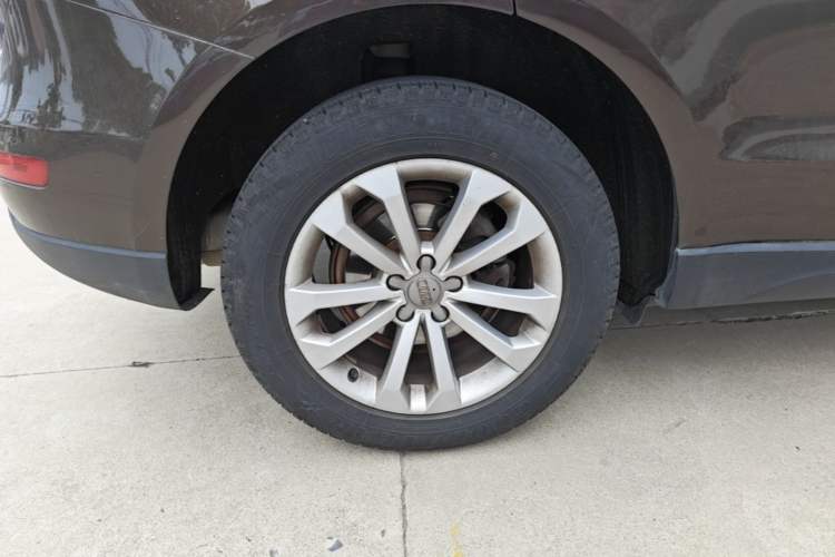 Used Audi Q5 2015 40 TFSI Technology Edition Right Rear Wheel Hub