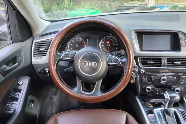 Used Audi Q5 2015 40 TFSI Technology Edition Steering Wheel