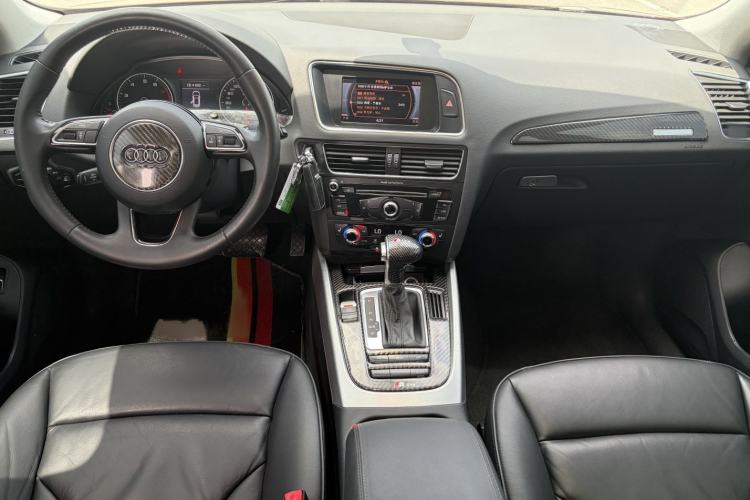 Used Audi Q5 2015 40 TFSI Technology Edition Steering Wheel