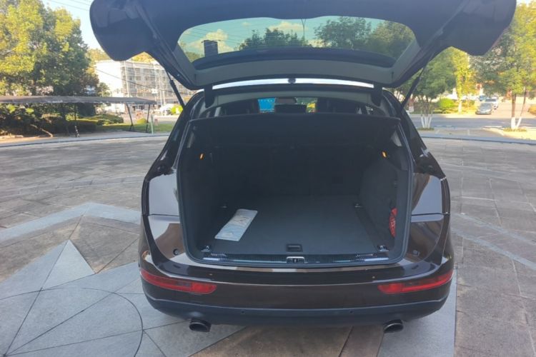 Used Audi Q5 2015 40 TFSI Technology Edition Trunk