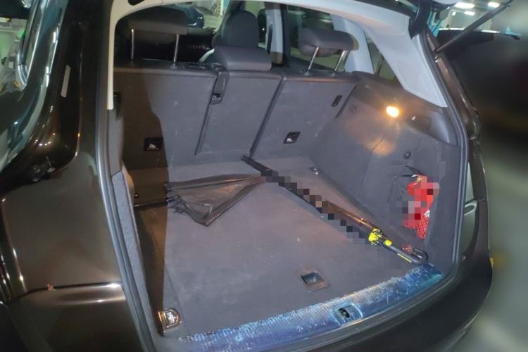 Used Audi Q5 2015 40 TFSI Comfort Model Trunk